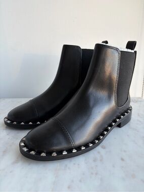 Shutz Black Studded Chelsea Boots